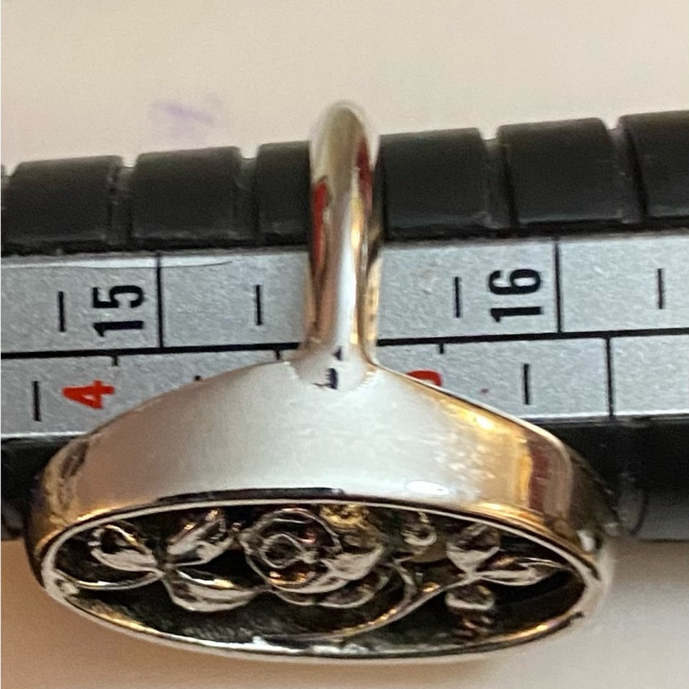 Vintage Avon ring - Picture 3 of 7